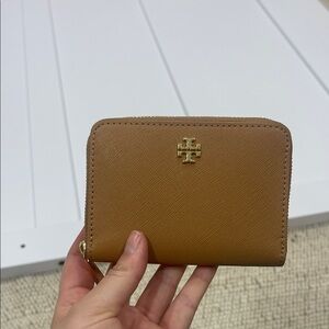 Tory Burch Brown Leather Zip Wallet